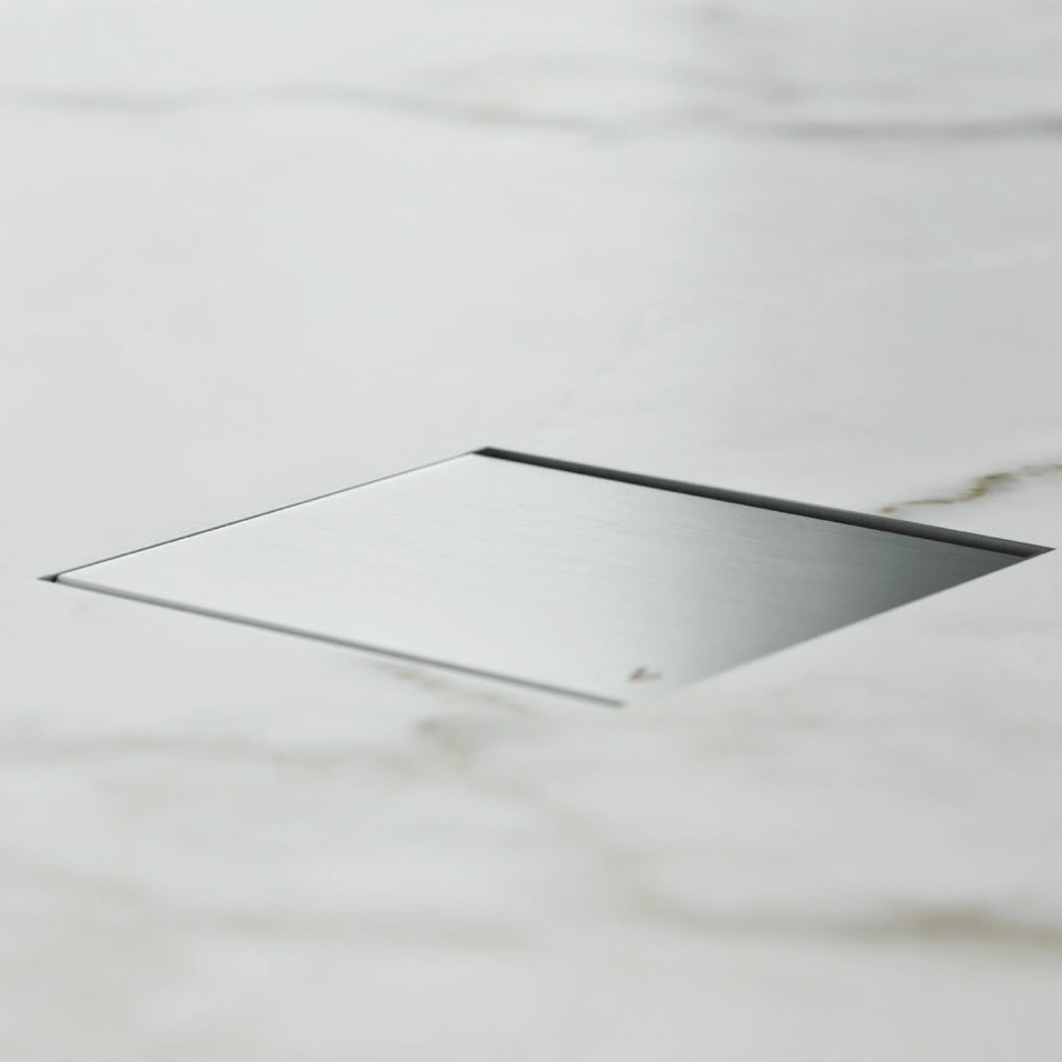Canalina doccia incasso quadrata 15x15 cm con cover in full inox e scarico antiodore